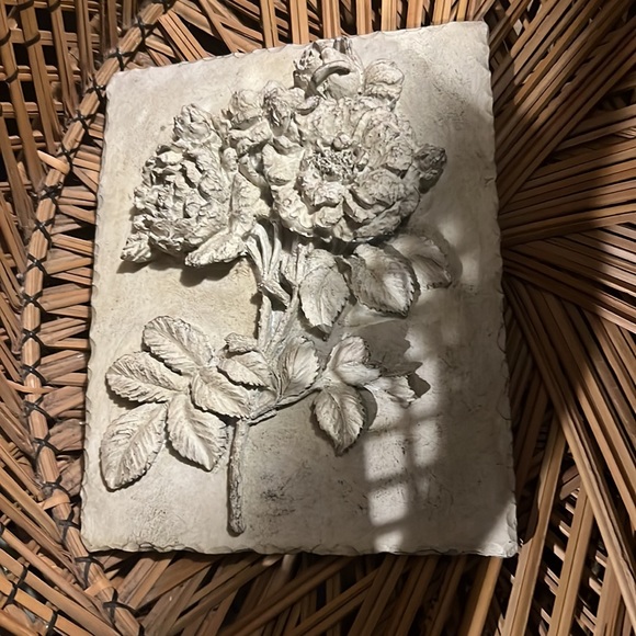 Vintage Heavy Clay Sculpture 3D Floral Plaque Picture Art Piece Picture Frame - Picture 6 of 9